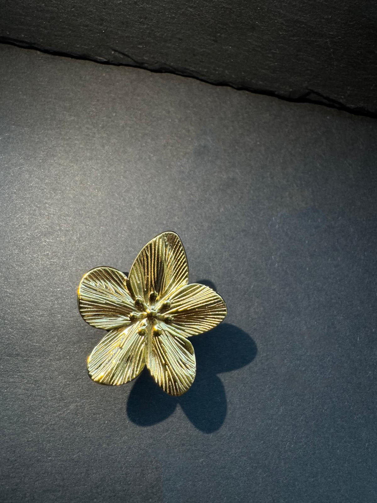 Gold Flower Ring