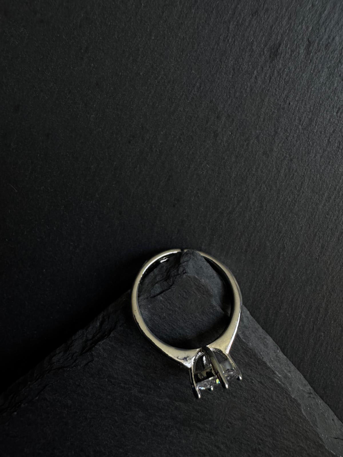 Zirconia Silver ring