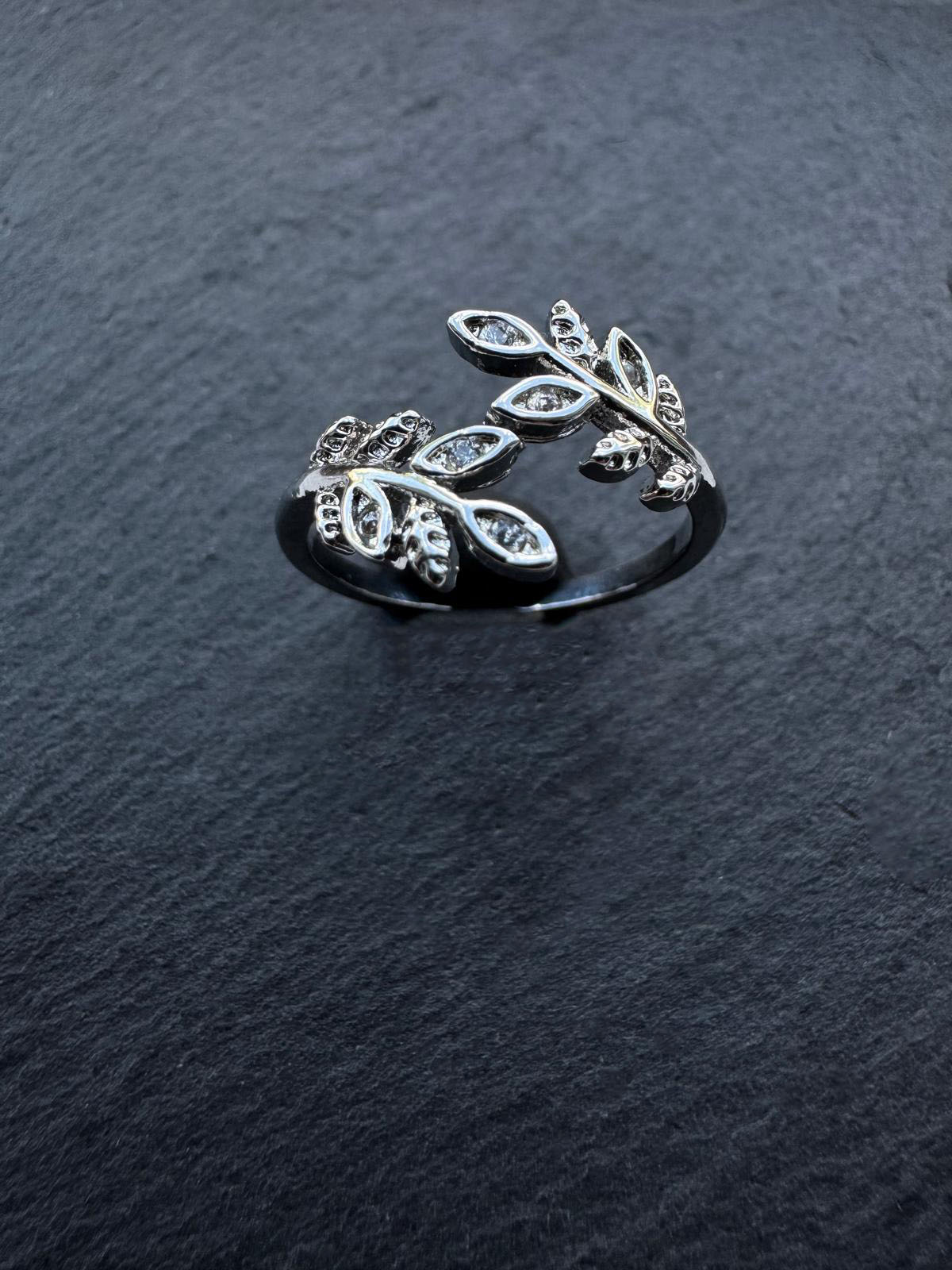 Silver Leaves Ring