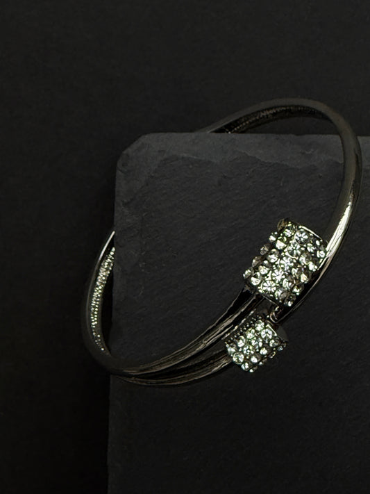 Knot Bangle